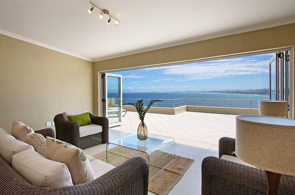 Bayview Gordon's Bay 3 Bedroom Apartment 7