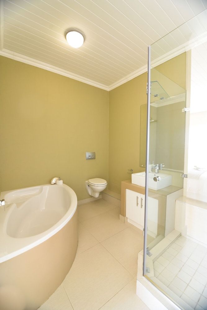 Bayview Gordon's Bay 1 Bedroom 3