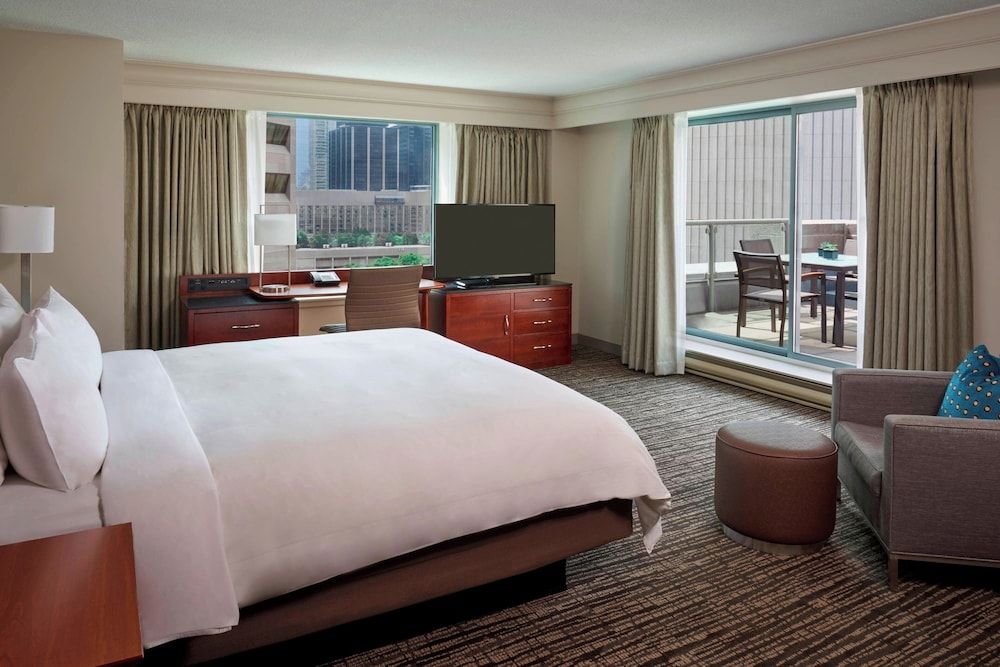 undefined Marriott Downtown at CF Toronto Eaton Centre 4