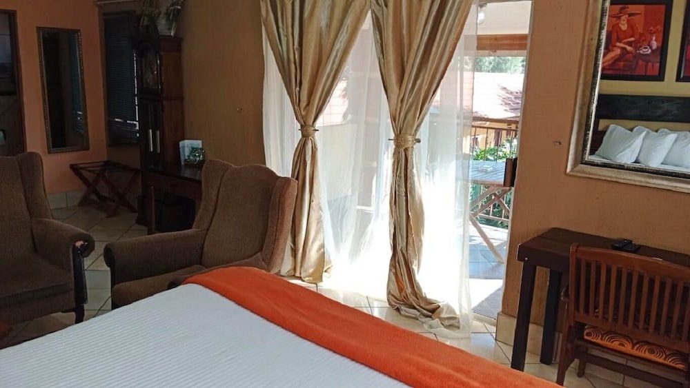 Acre of Africa Guest Venue Deluxe Room 6