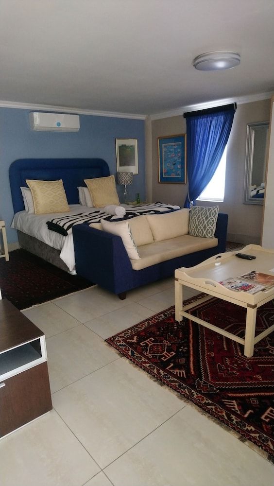 undefined Bed and Breakfast on Melrose 3