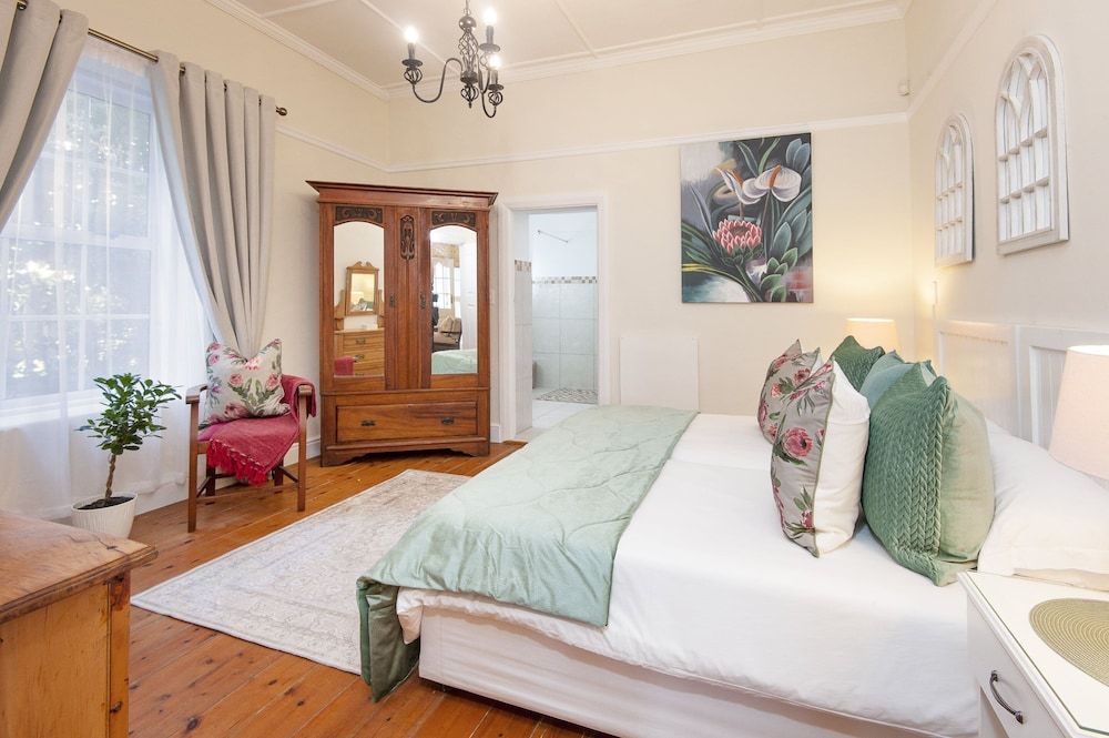 undefined Cliff Cottage 3