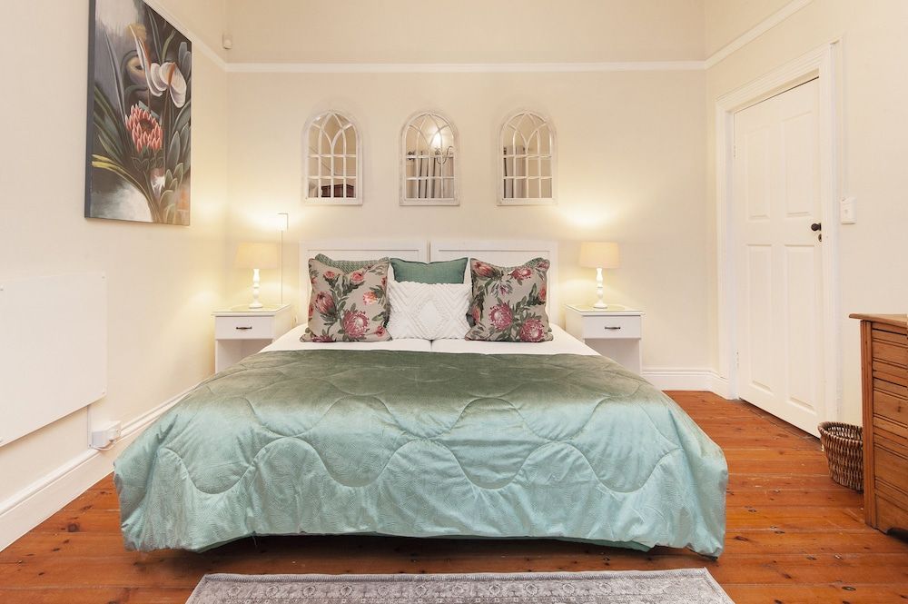 Cliff Cottage Double / Twin 2