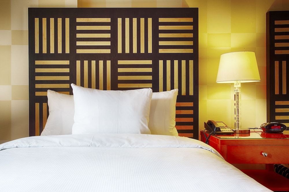 undefined Pinnacle Hotel Harbourfront 3