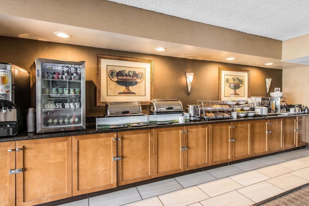 undefined Comfort Inn & Suites Denver Northfield 2