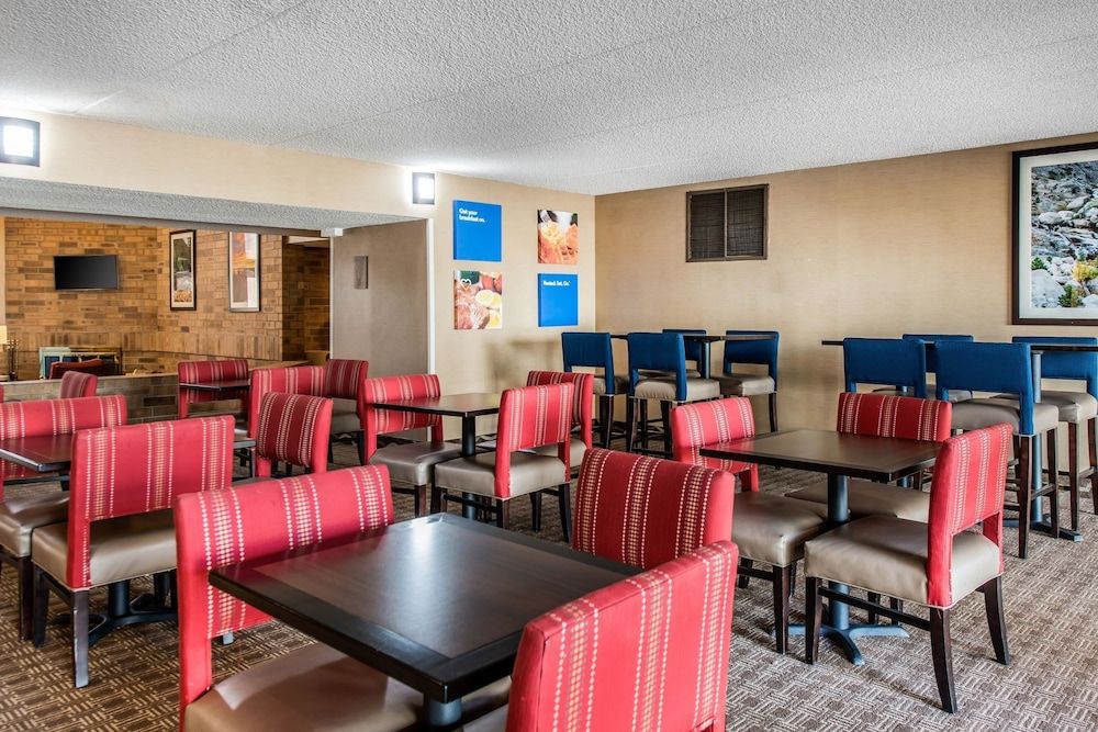 undefined Comfort Inn & Suites Denver Northfield 3