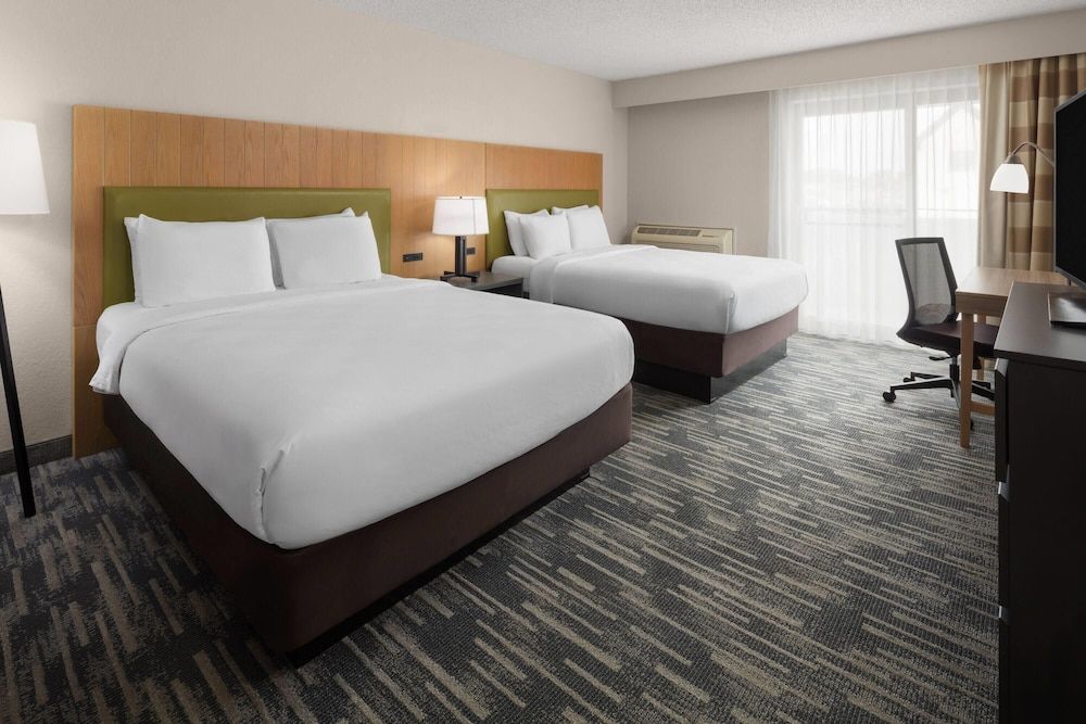 Deluxe Room, 2 Double Beds, Non Smoking, Balcony