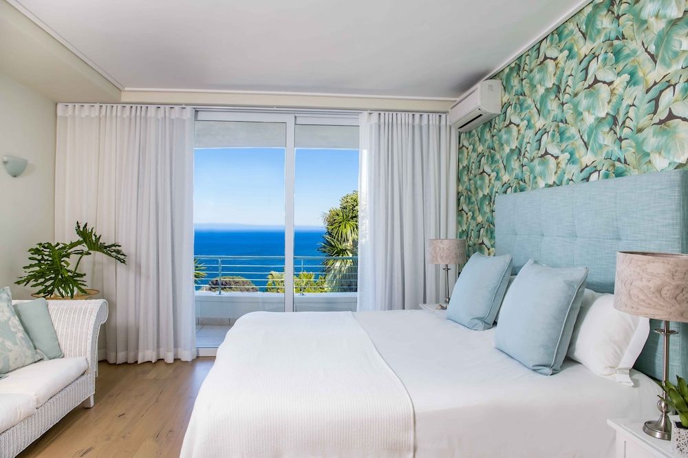 Bay Reflections - Luxury Serviced Apartments Luxury Apartment, 2 Bedrooms, Sea View, Mountainside 5