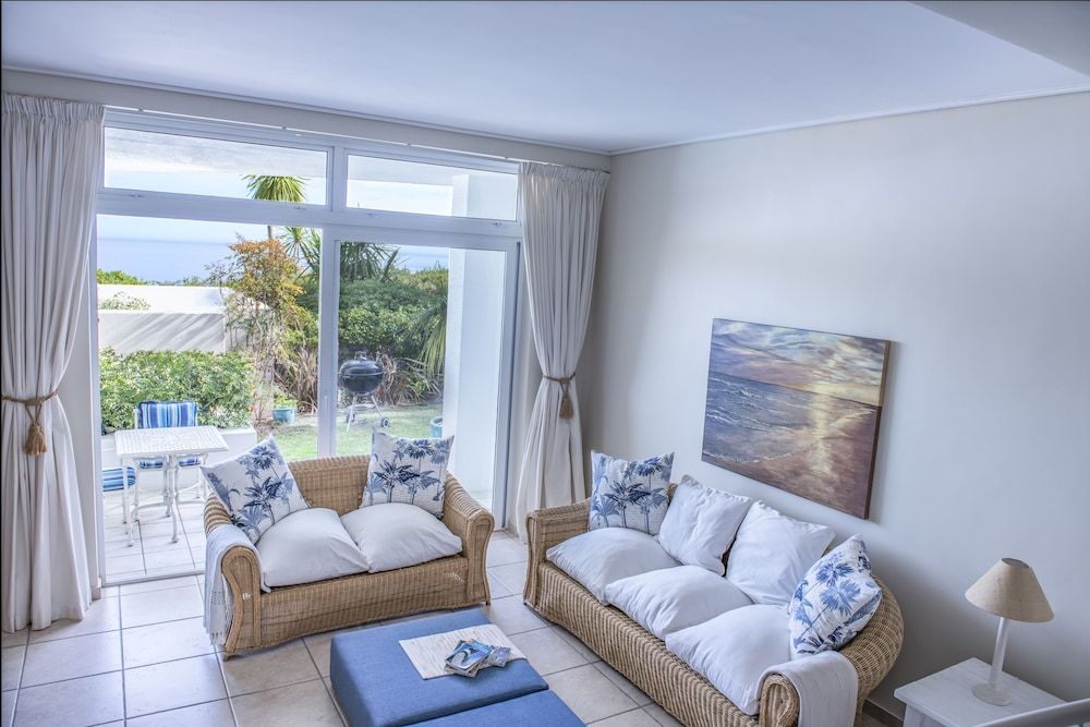 undefined Bay Reflections - Luxury Serviced Apartments