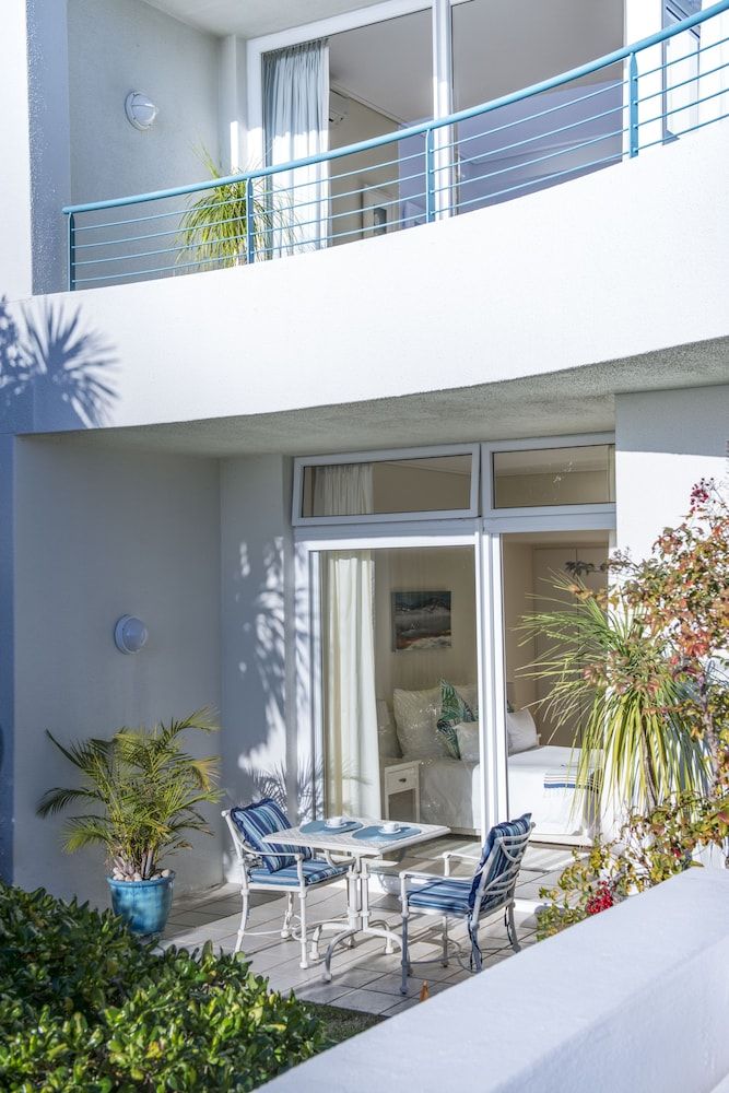 Bay Reflections - Luxury Serviced Apartments Deluxe Apartment, 1 Bedroom, Garden View, Mountainside 9