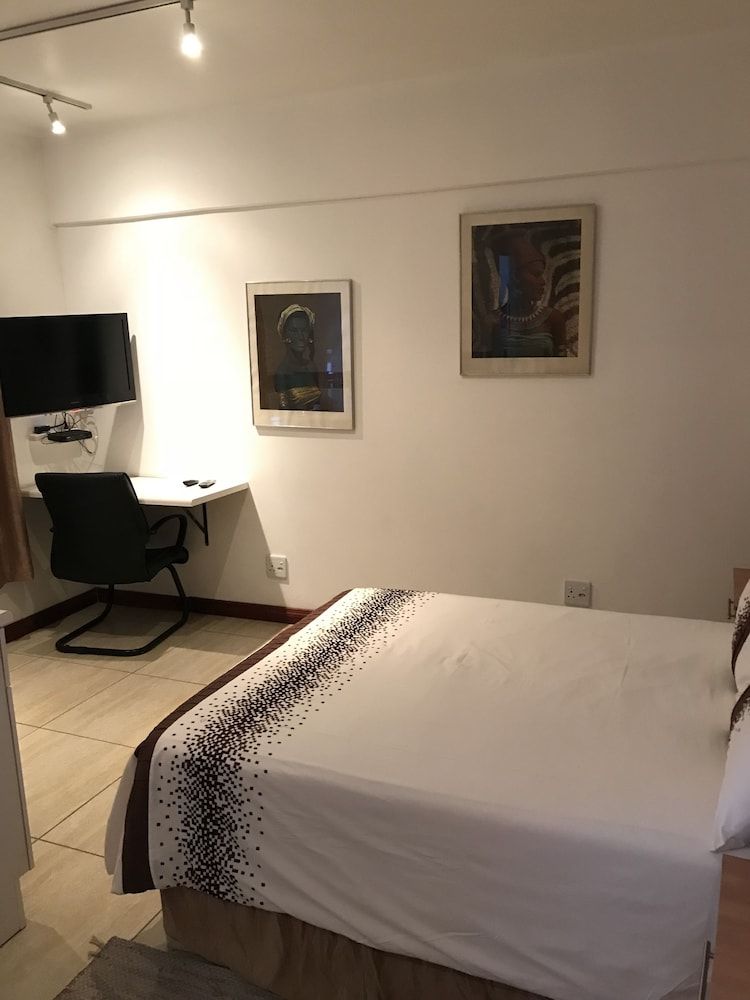Troyeville Hotel Double Room with Shower