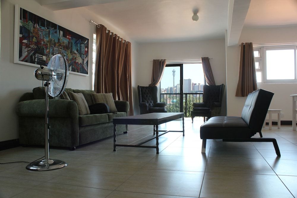 undefined Troyeville Hotel 10