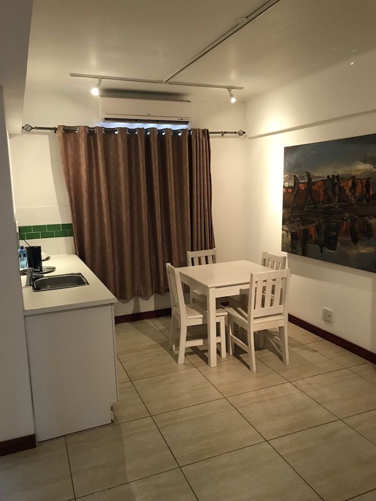 Troyeville Hotel Room 5 2