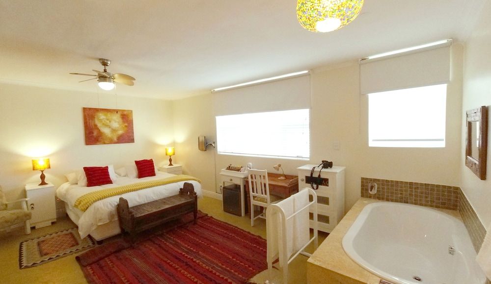 undefined Dolphin Inn Guest House 9