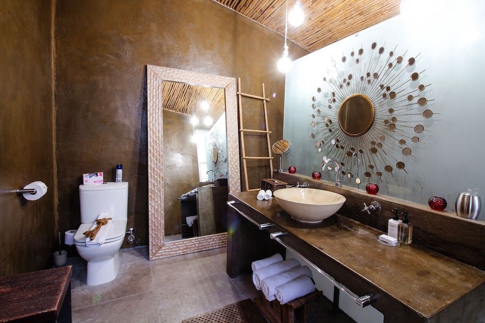 Jardin D'ébène Boutique Guesthouse Buffalo King Size Room 5