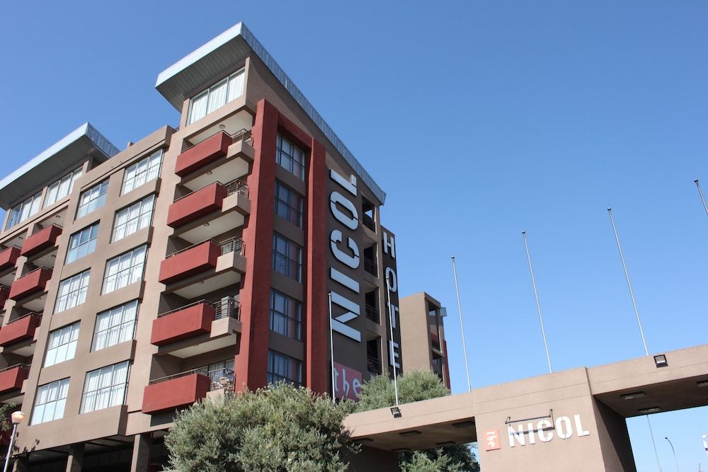 The Nicol Hotel and Apartments