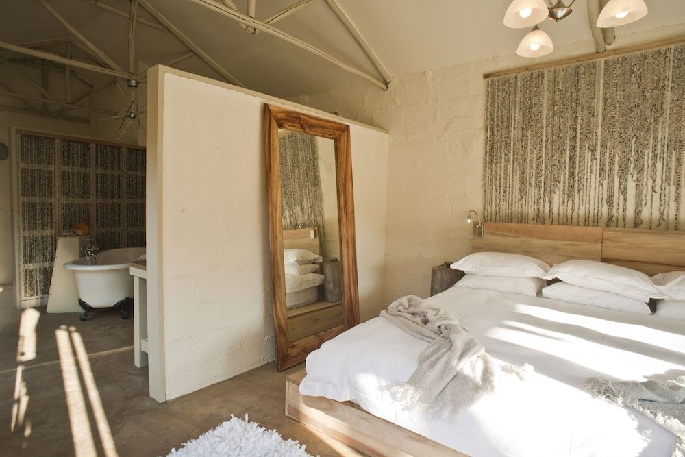 Romantic Suite (Garden)