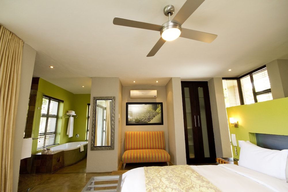 Francolin Lodge Executive (3) 2