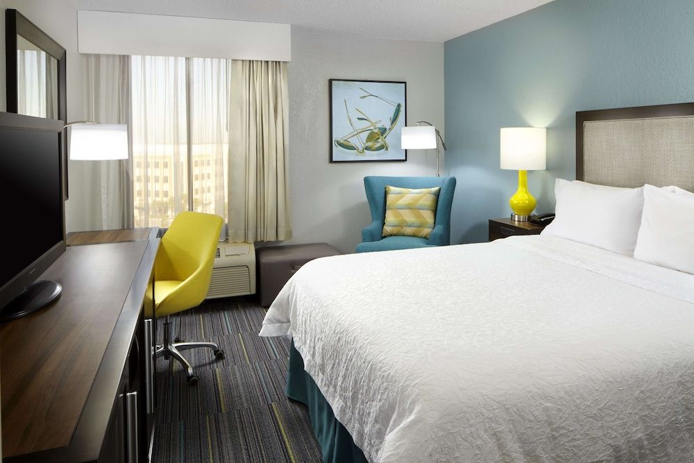 Hampton Inn Orlando Near Universal Blv/International Dr 1 Queen Bed, Non Smoking