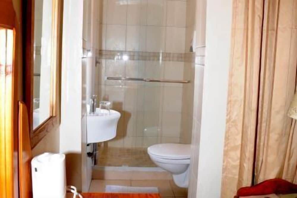 d Vine Guest House Katoba 2