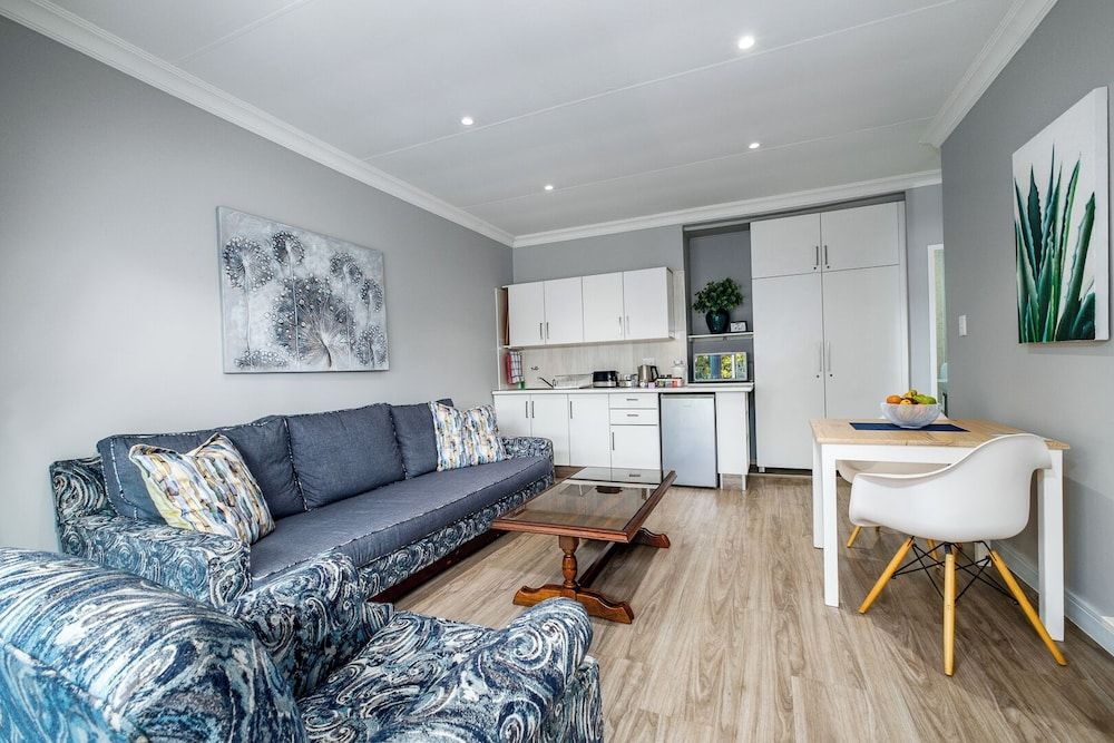 49 On Cherry Guesthouse Luxury Suite, 2 Bedrooms, Non Smoking, Garden View