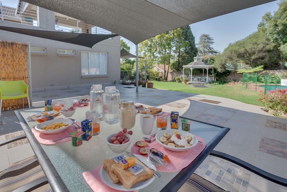 49 On Cherry Guesthouse Luxury Suite, 2 Bedrooms, Non Smoking, Garden View 3