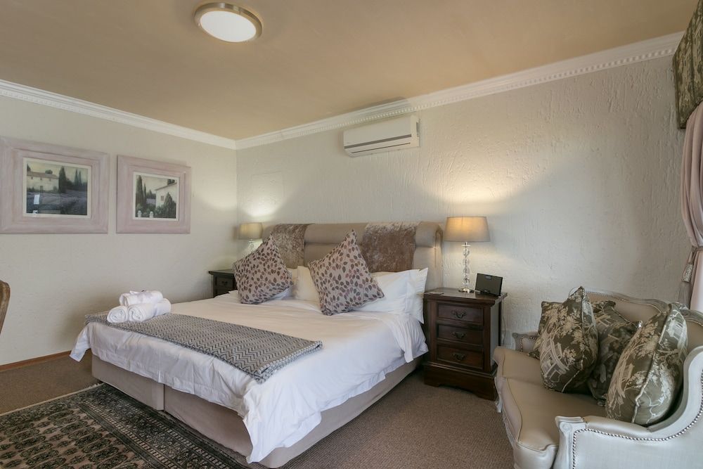 undefined Villa Castollini 4