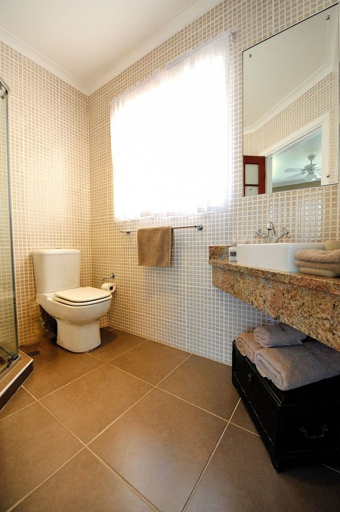 Beachwalk Bed and Breakfast Double Room, Garden View 5