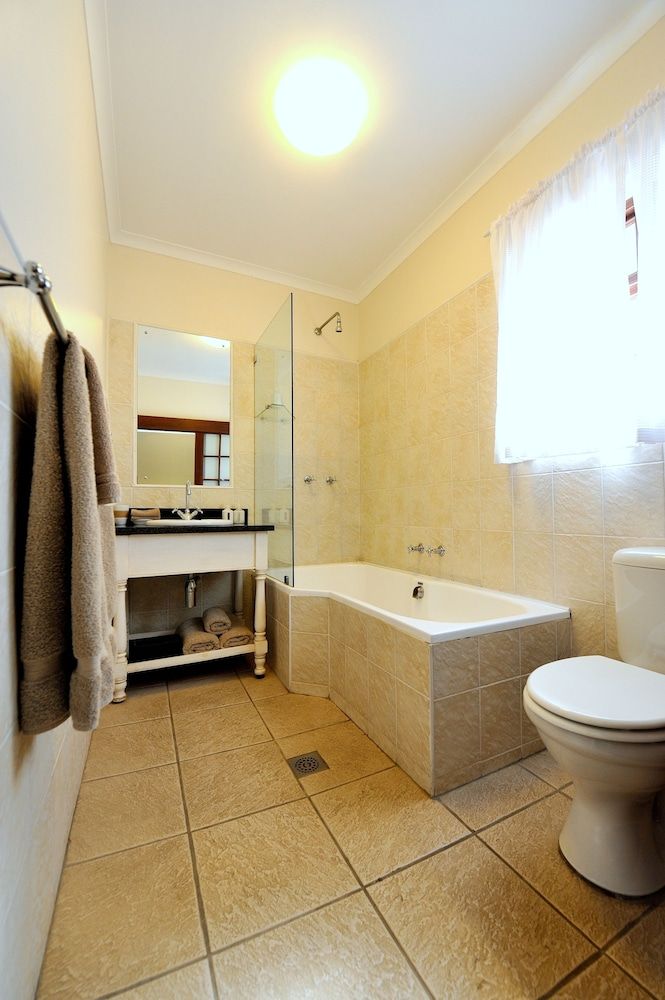 Beachwalk Bed and Breakfast Double Room, Garden View 6