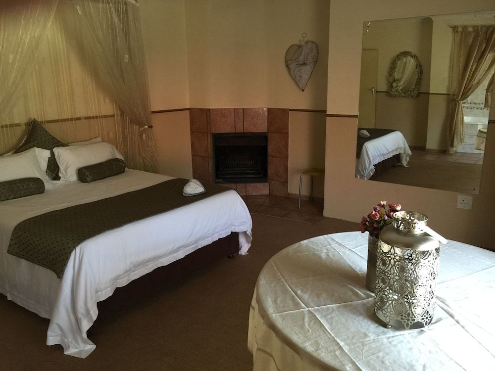 Honeymoon Suite
