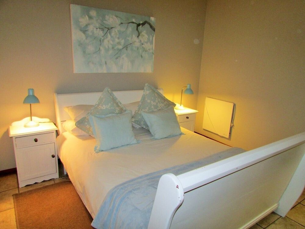 By the Way Guesthouse Pebble 2