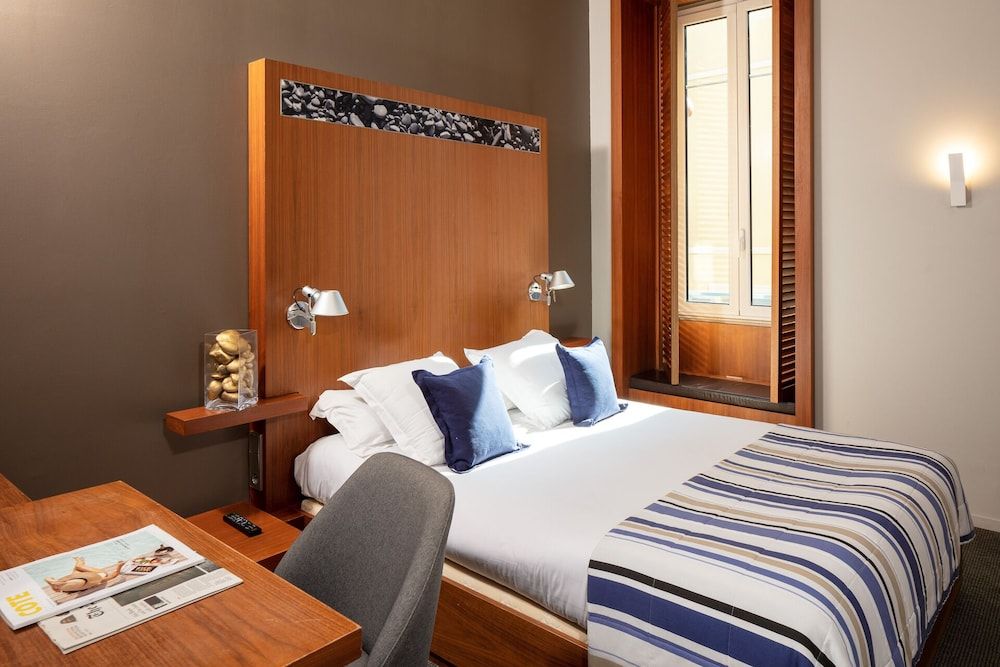 Hotel Beau Rivage Classic Room 3