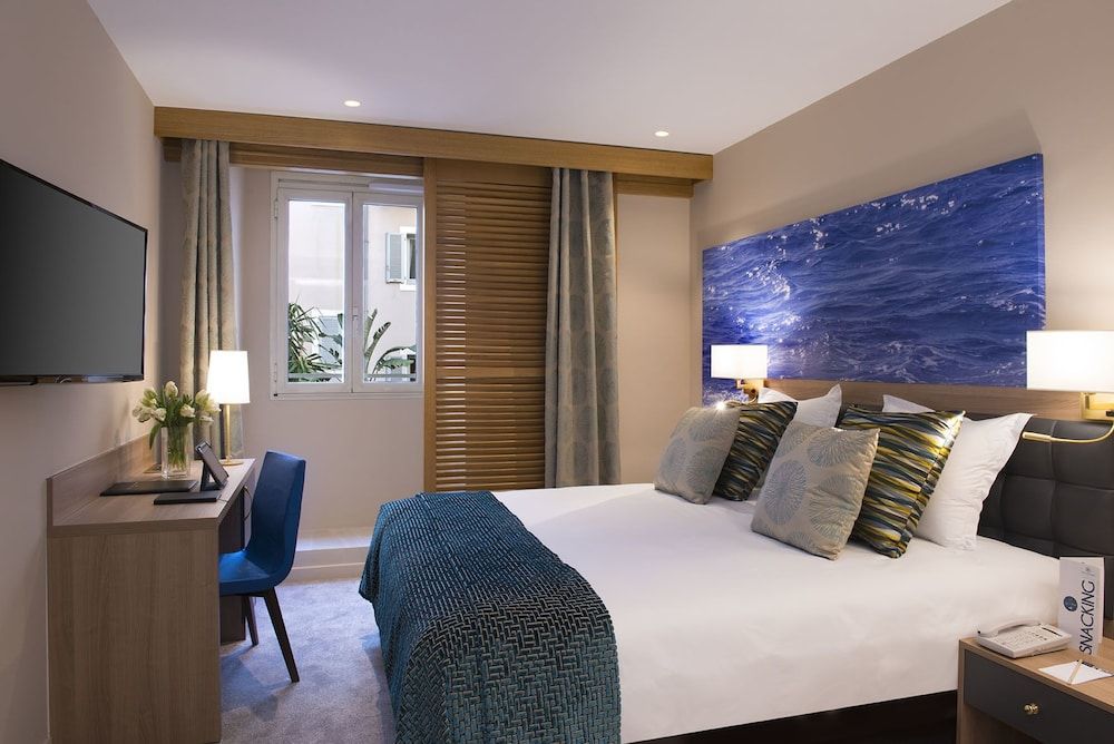 undefined Hotel Beau Rivage 3