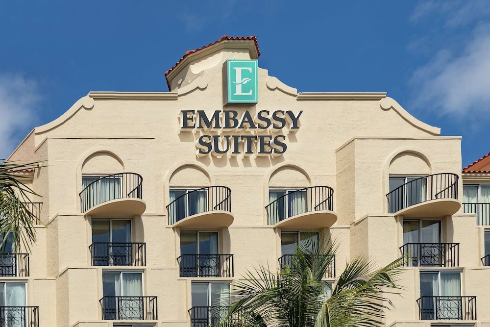 undefined Embassy Suites by Hilton Miami International Airport 9