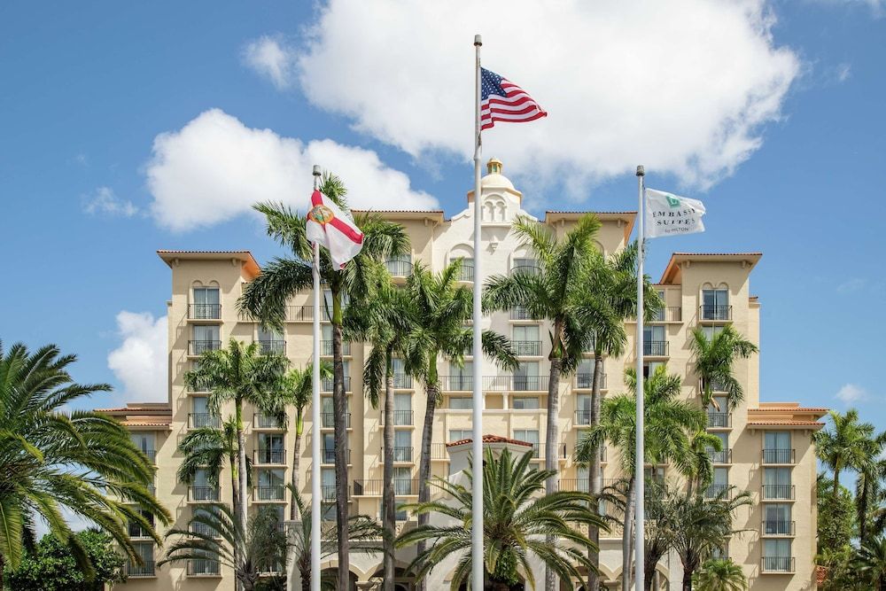 undefined Embassy Suites by Hilton Miami International Airport 8