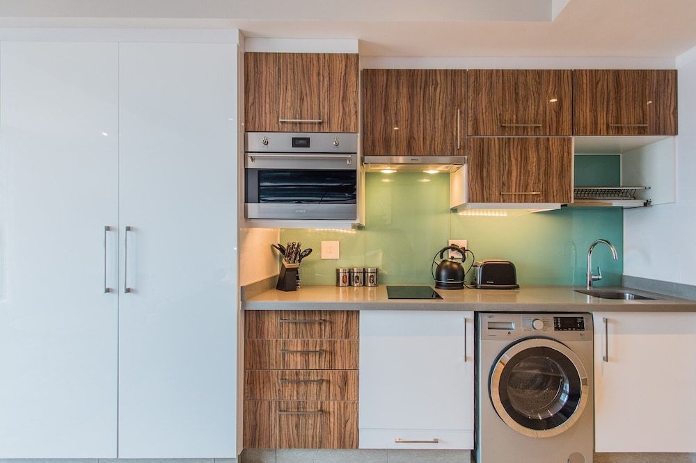 The Pearls of Umhlanga ! - No 1 Apts Private Business Triple Room 8