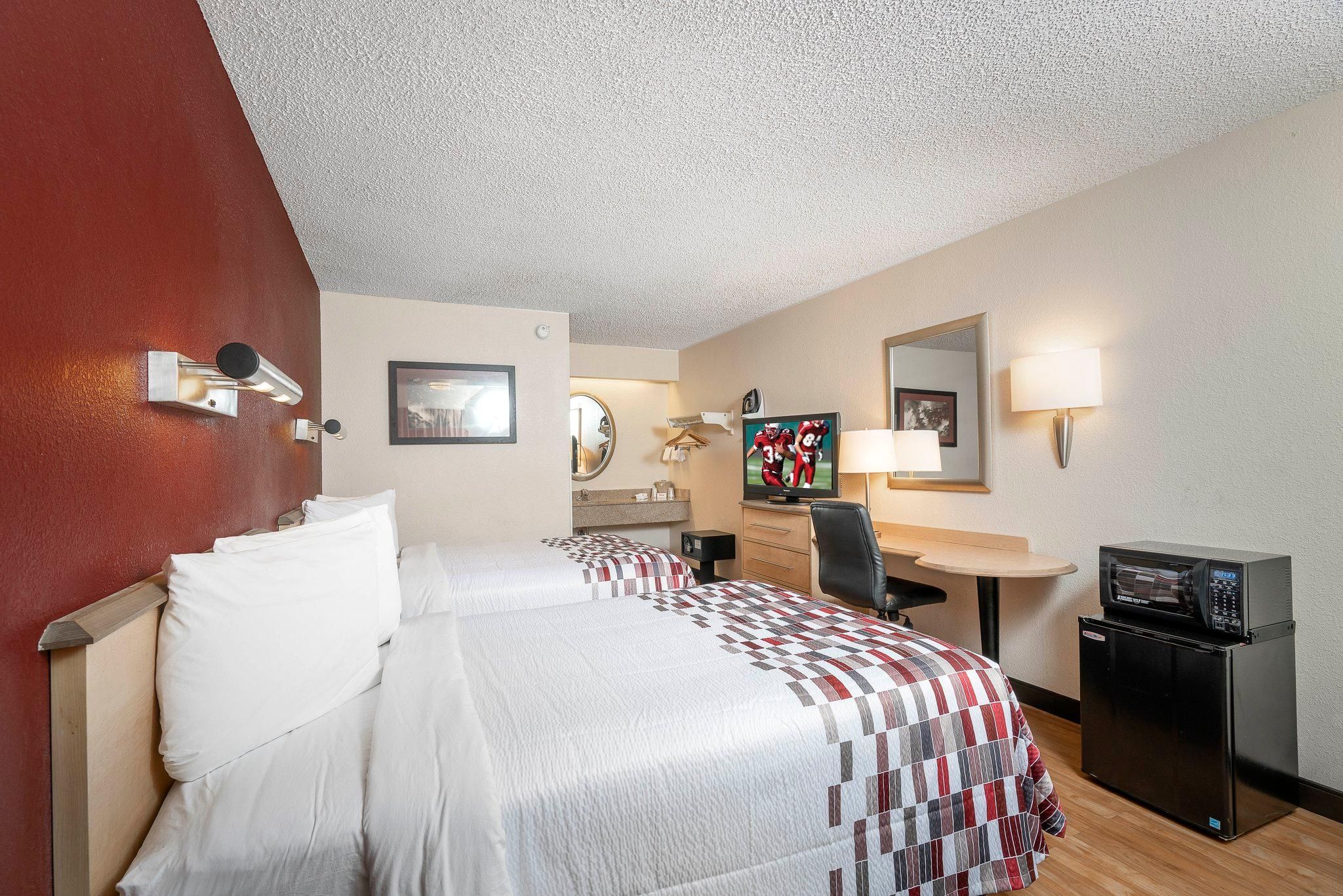 Deluxe 2 Full Beds Smoke Free