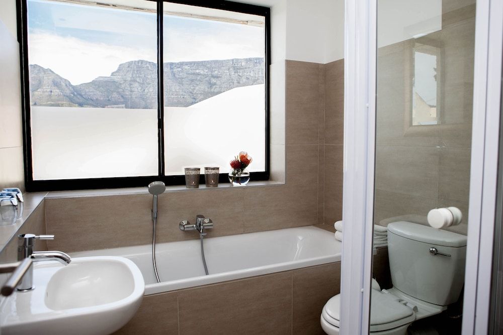 undefined Upperbloem 8