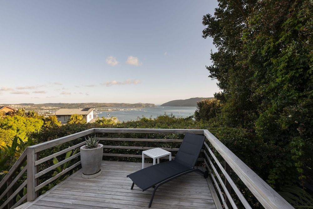 THEBLOEM THE BLOEM SUITE FIVE 3