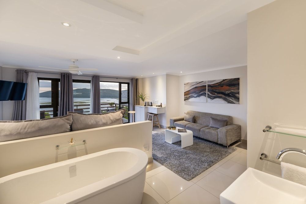 undefined THEBLOEM 2