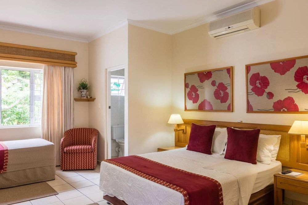 Centre Court B & B Room (Double or Twin Room with Extra Bed) 4