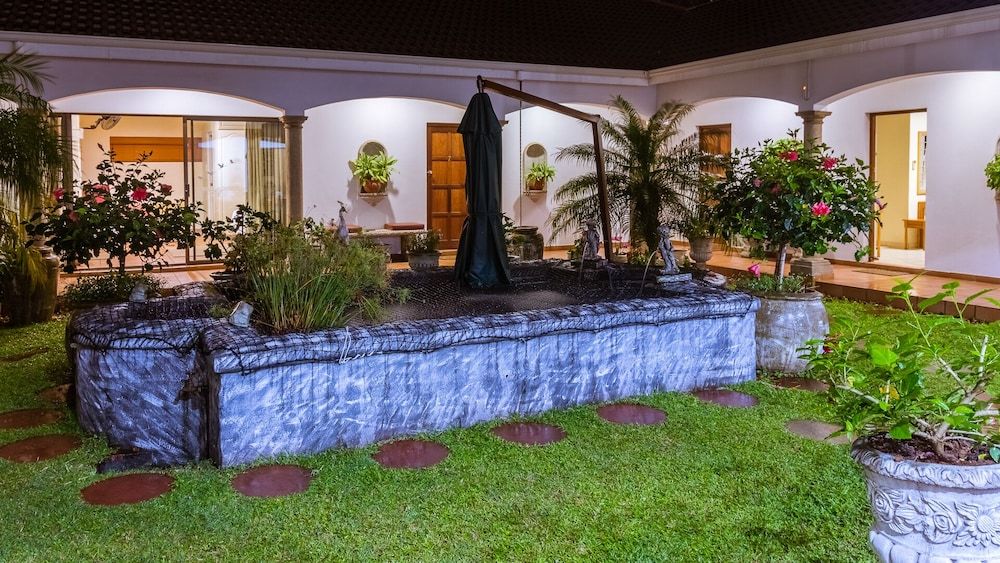 Centre Court B & B Room (Double or Twin Room with Extra Bed) 7