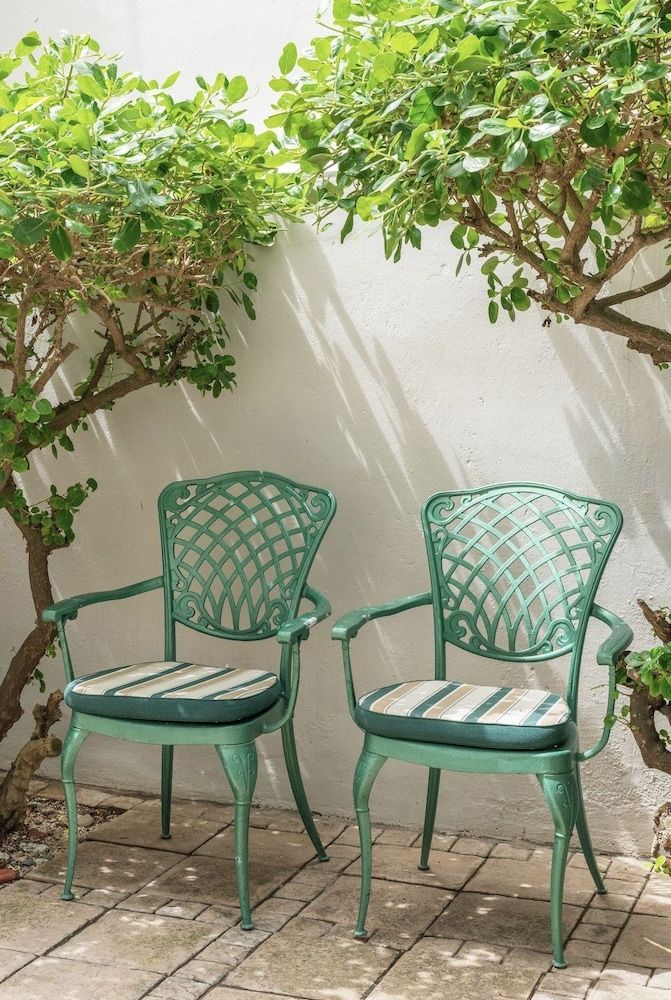 Bantry Beach Luxury Suites Two Bedroom Apartment 5