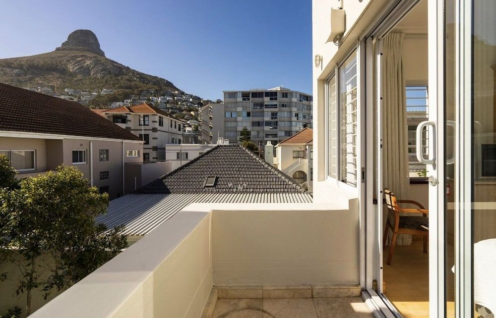 Bantry Beach Luxury Suites Penthouse Apartment 6