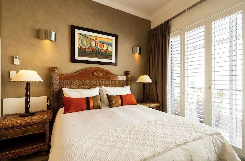 Bantry Beach Luxury Suites Penthouse Apartment 4