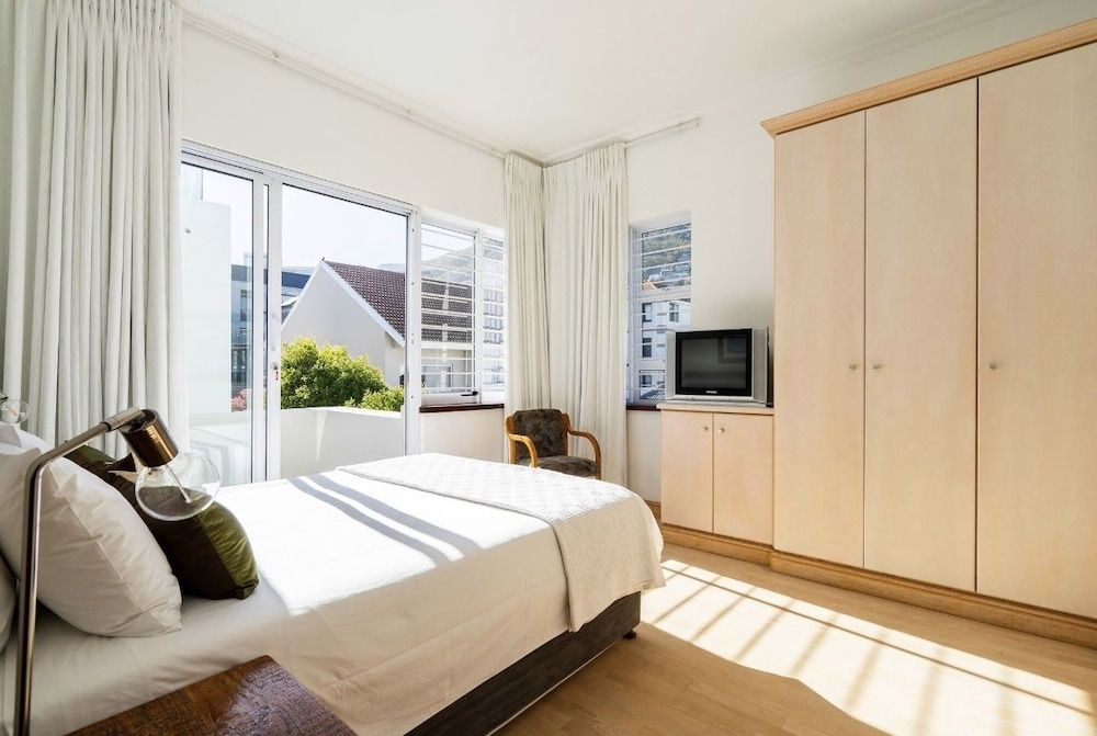 Bantry Beach Luxury Suites Penthouse Apartment 2