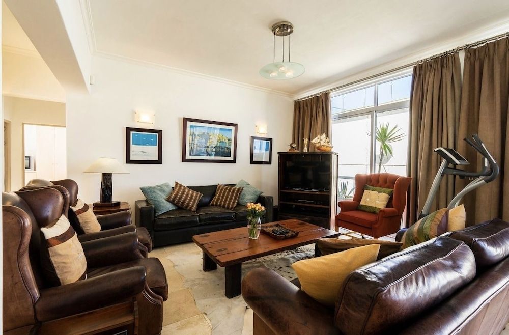 Bantry Beach Luxury Suites Penthouse Apartment 8