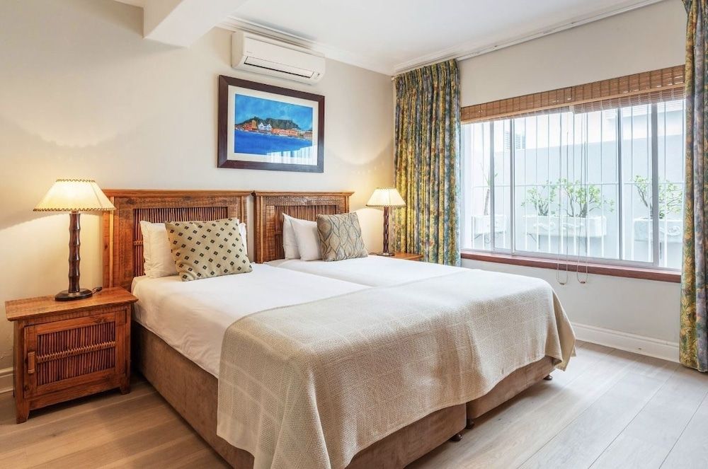 undefined Bantry Beach Luxury Suites 9