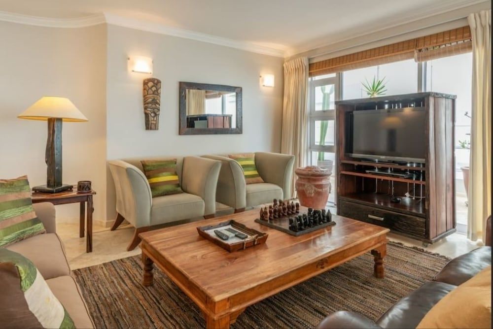 Bantry Beach Luxury Suites Three Bedroom Apartment 9