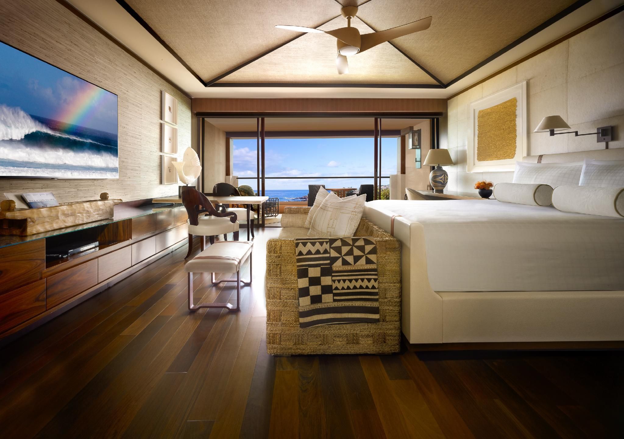 Ocean View Room with King Bed